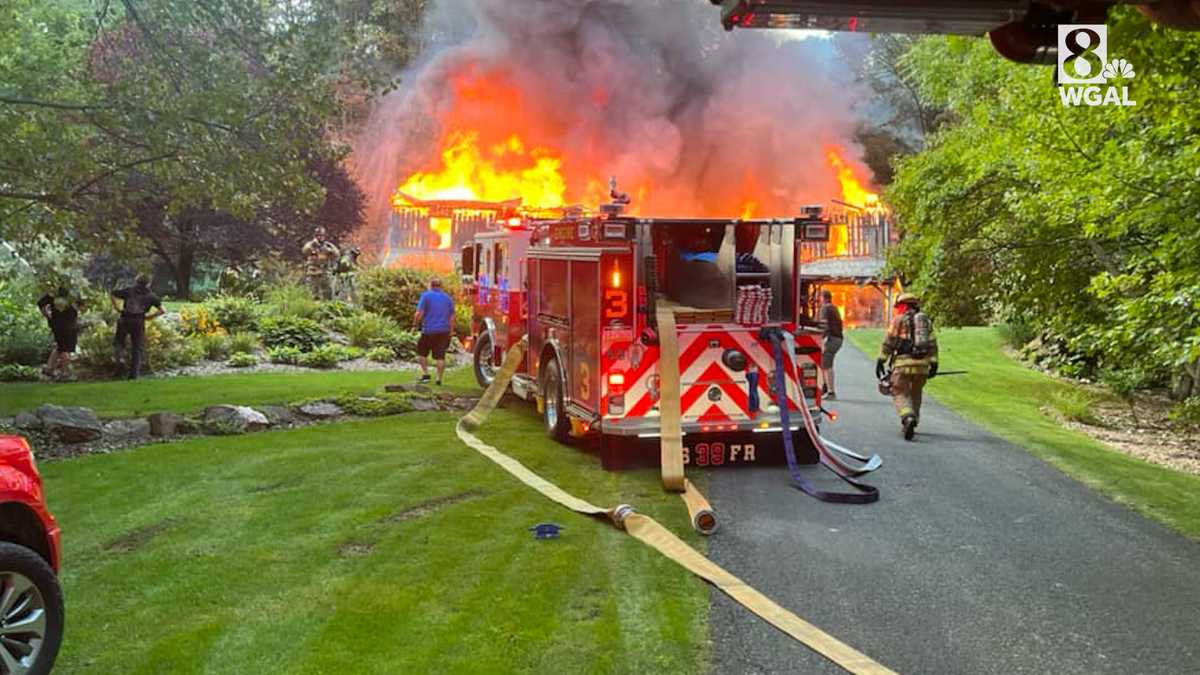Firefighters battle 2-alarm barn fire in Lancaster County, Pa.