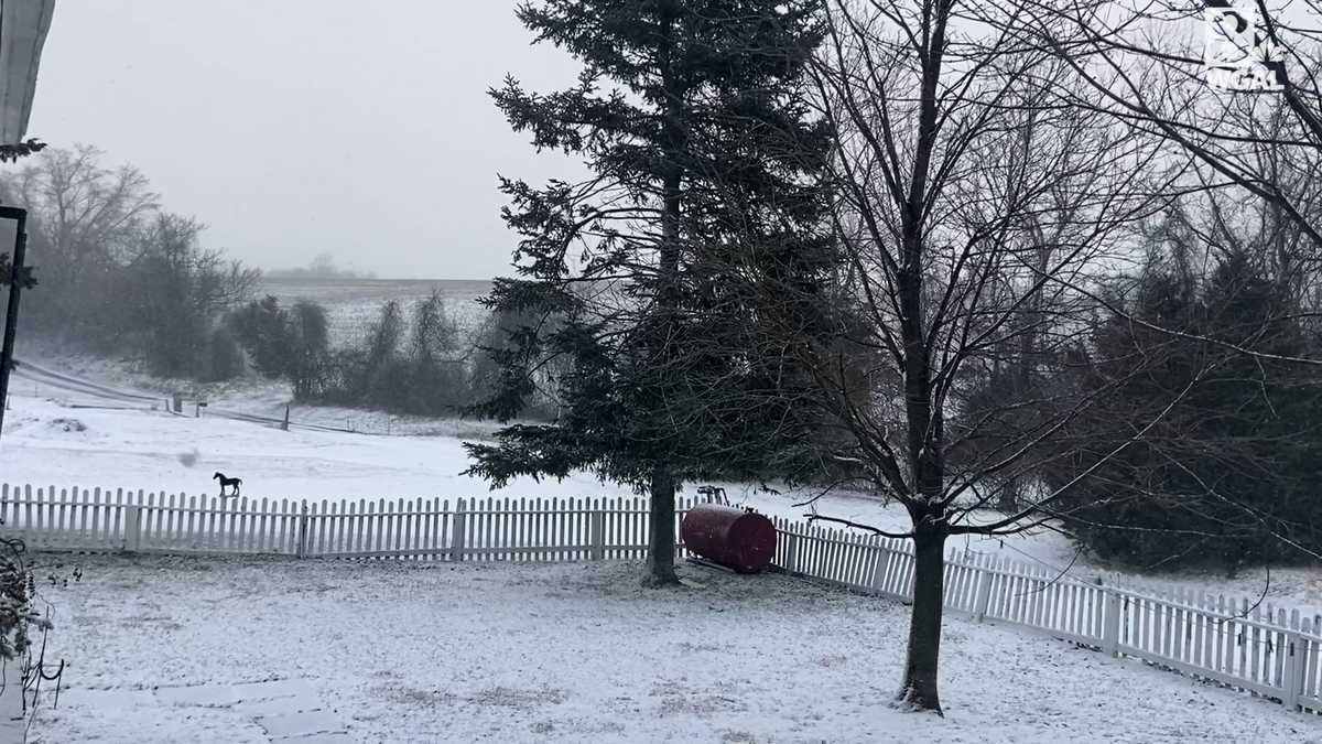 Snow falls in East Hopewell Township, York County, Pa.
