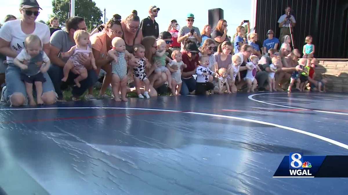 Babies race at the Elizabethtown Fair