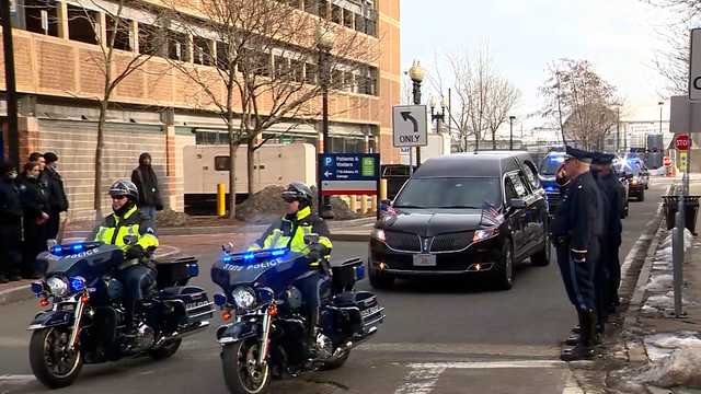Procession for Mass. State Police trooper killed in Stoneham crash - Vimarsana News