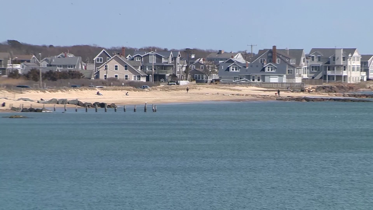 Cape Cod tourists from coronavirus hot spots asked to selfquarantine