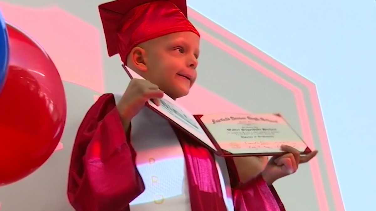 Community rallies to help terminally ill 6-year-old complete his bucket