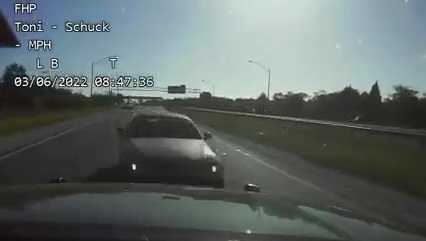 Florida trooper puts herself in harm's way to stop drunk driver