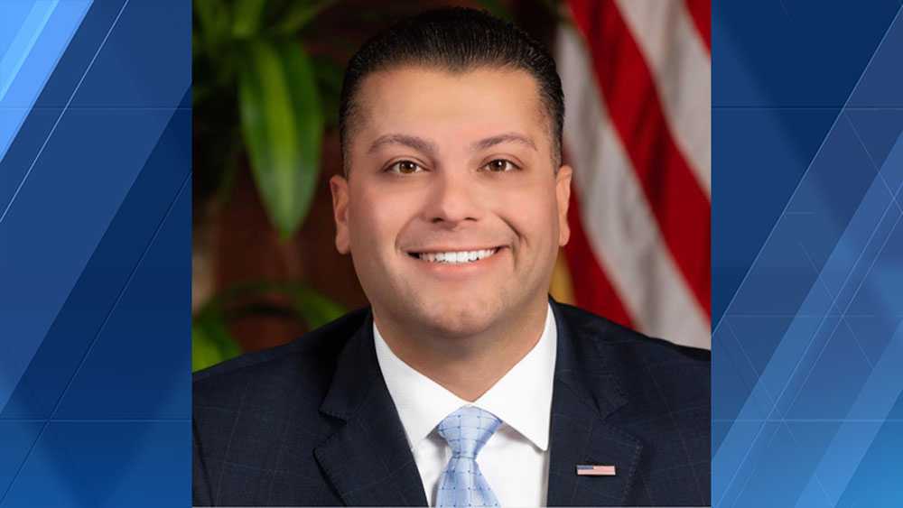 Everett city councilor, mayor's spokesperson resign