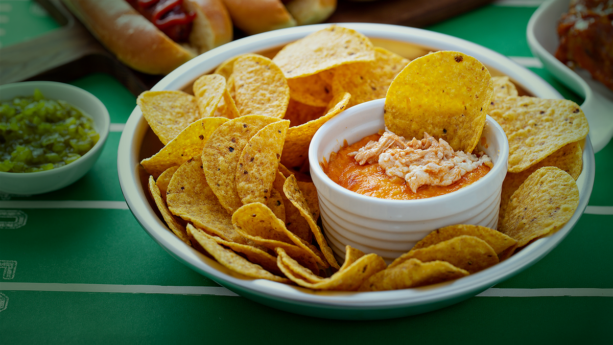 Super Bowl party food costs about $140 — Here's how to save