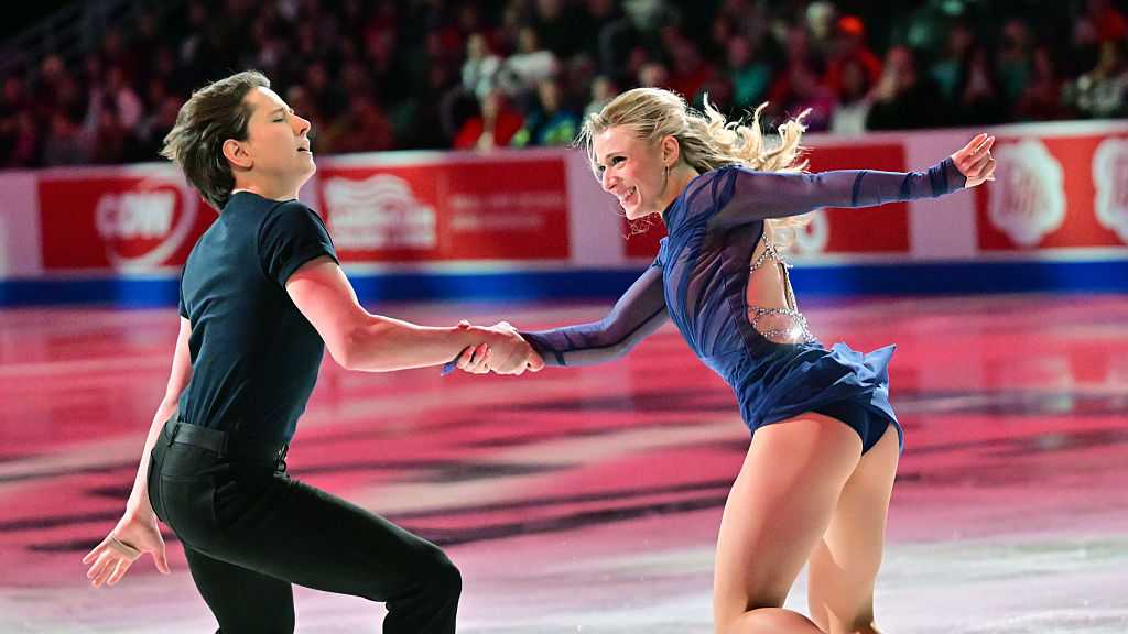 Figure skaters share rituals before routines