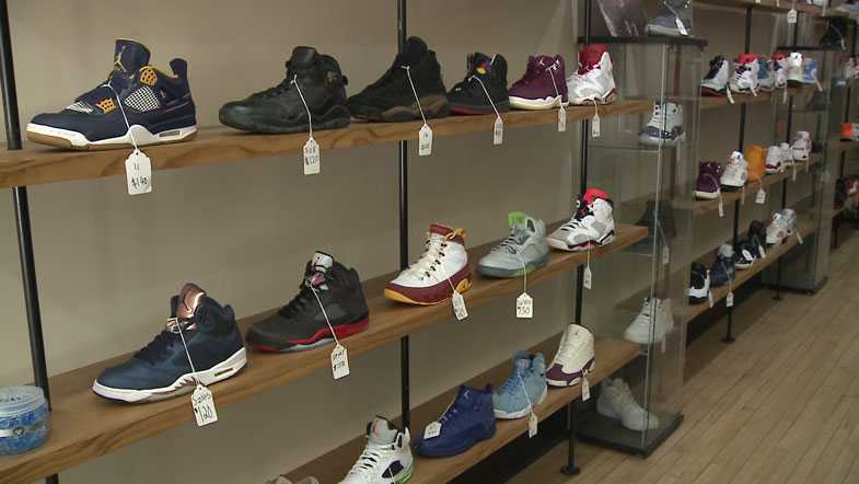 giannis his shoes