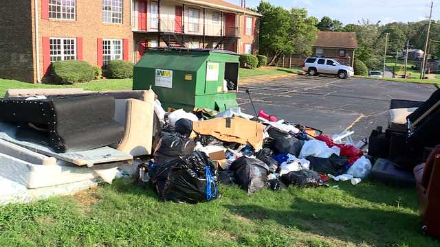 Fairfield residents concerned about trash eyesore at Chateau at Glen Oaks Apartments - Vimarsana News