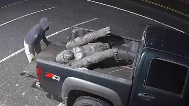 Police release video of man stealing gorilla statue in Kensington - Vimarsana News