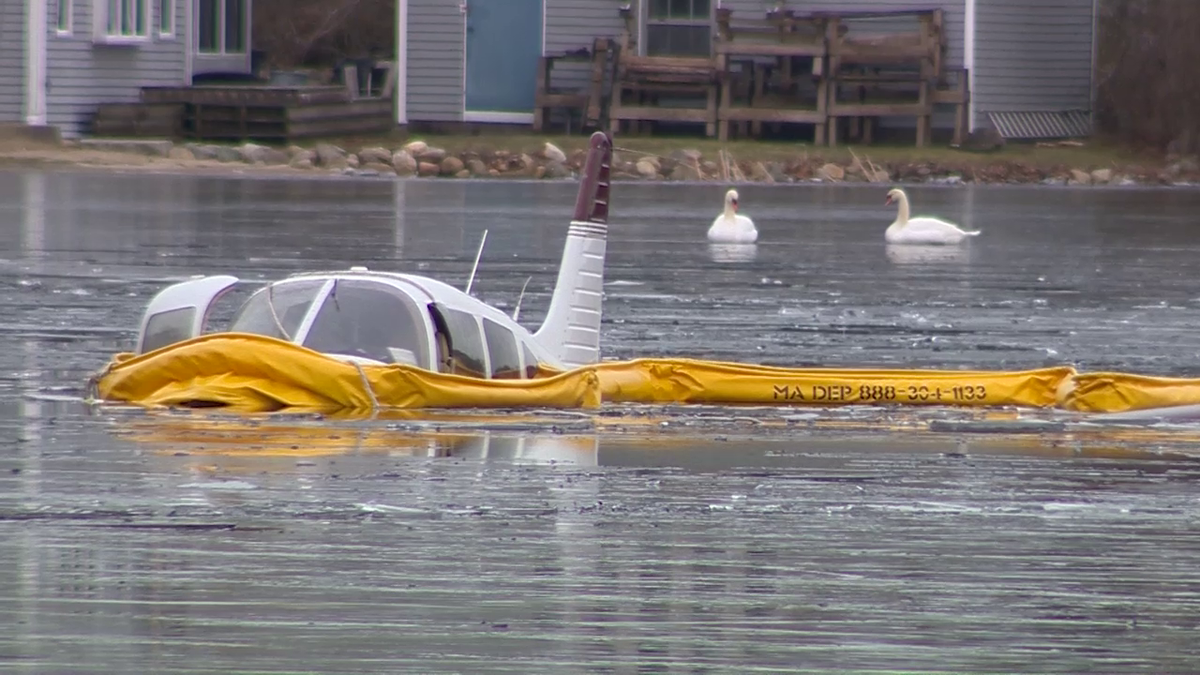 Residents rescue pilot who crashed into icy Halifax pond