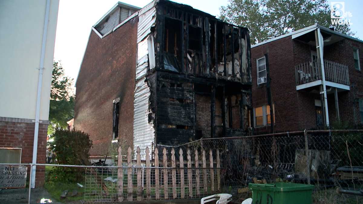 Fire causes extensive damage to home in Harrisburg, Pa.