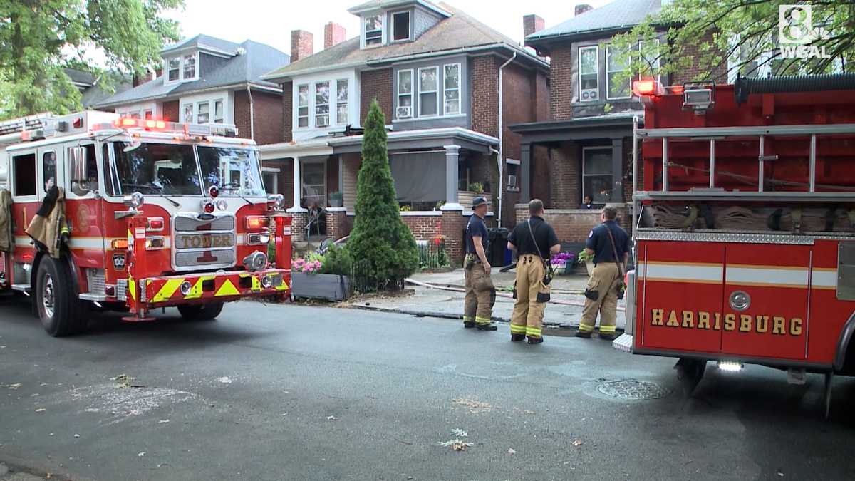 crews-called-to-rowhome-fire-in-harrisburg-pa