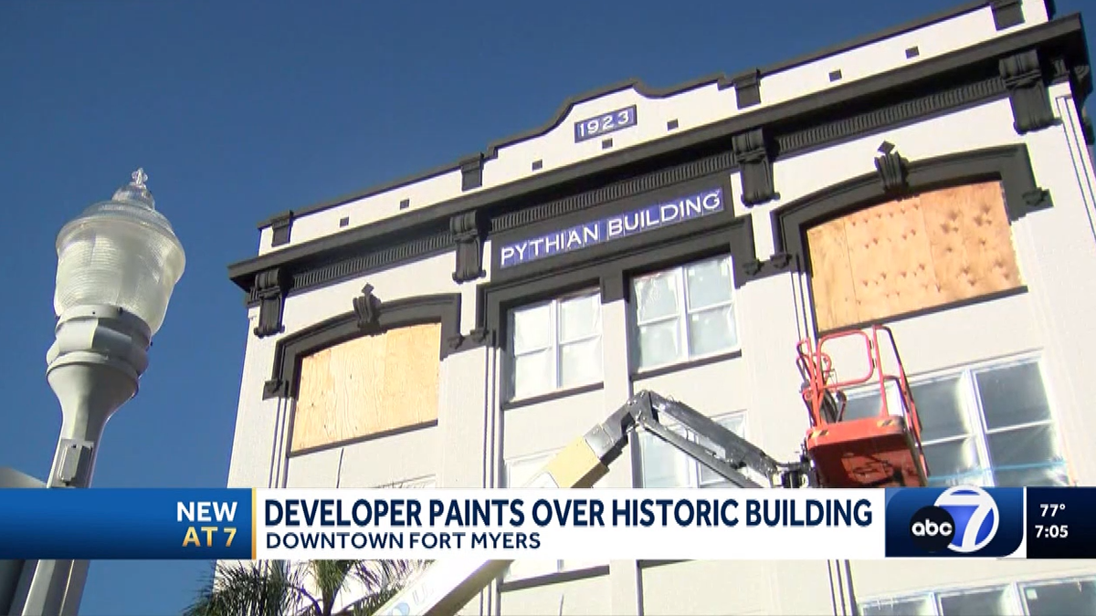 Historic Richards Building in downtown Fort Myers gets unauthorized paint job - Vimarsana News