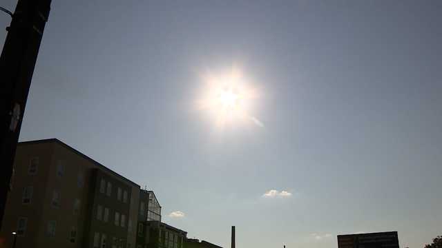 Lowell, Mass. cancels 2 days of classes due to extreme heat - Vimarsana News