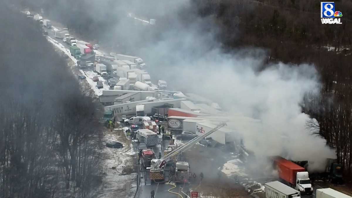 Six people killed in massive crash on Interstate 81 in Schuylkill County, Pennsylvania State Police say - WGAL Susquehanna Valley Pa.