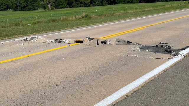 High heat buckled part of U.S. Hwy. 64 in Sequoyah Co., Okla. - Vimarsana News