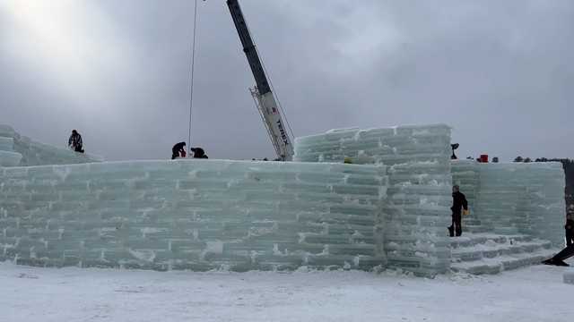 Organizers race against the clock to finish Ice Palace ahead of Saranac Lake Winter Carnival - Vimarsana News