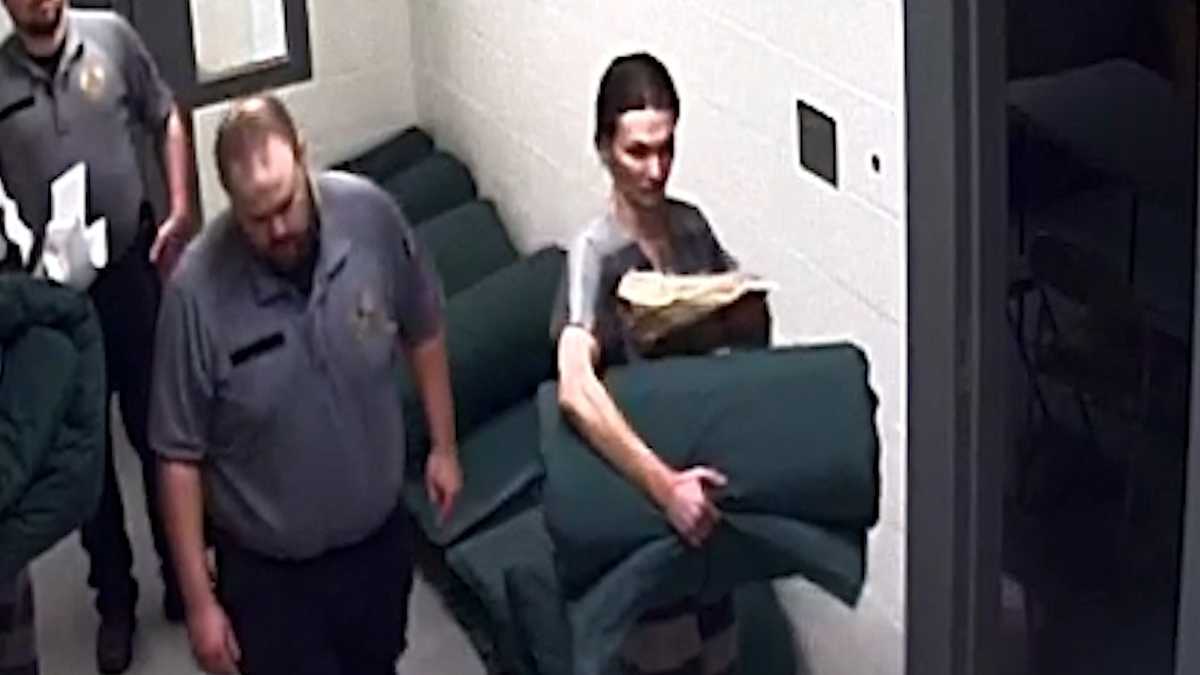 Surveillance video gives insight into Van Buren man's death