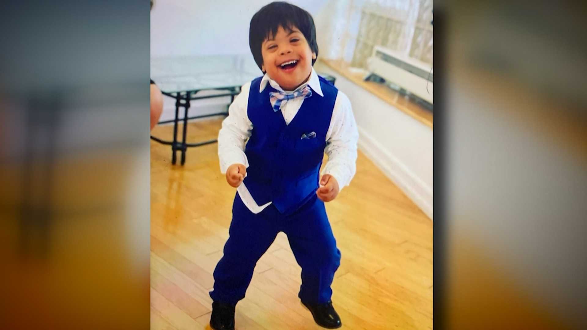 3-year-old falls 5 stories out a window — and is saved by awning - Vimarsana News