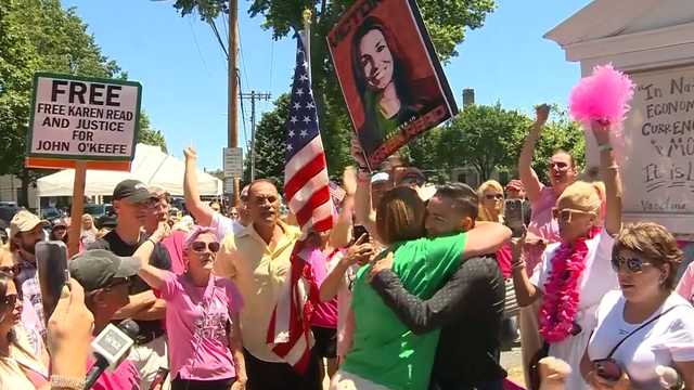 Citing 'credible' fears, judge indefinitely impounds Read jury list