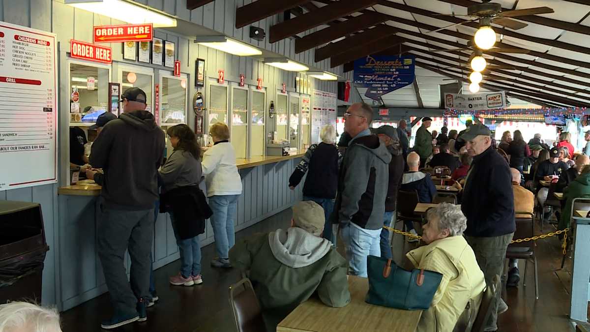Popular Maine seafood restaurant opens for 99th year