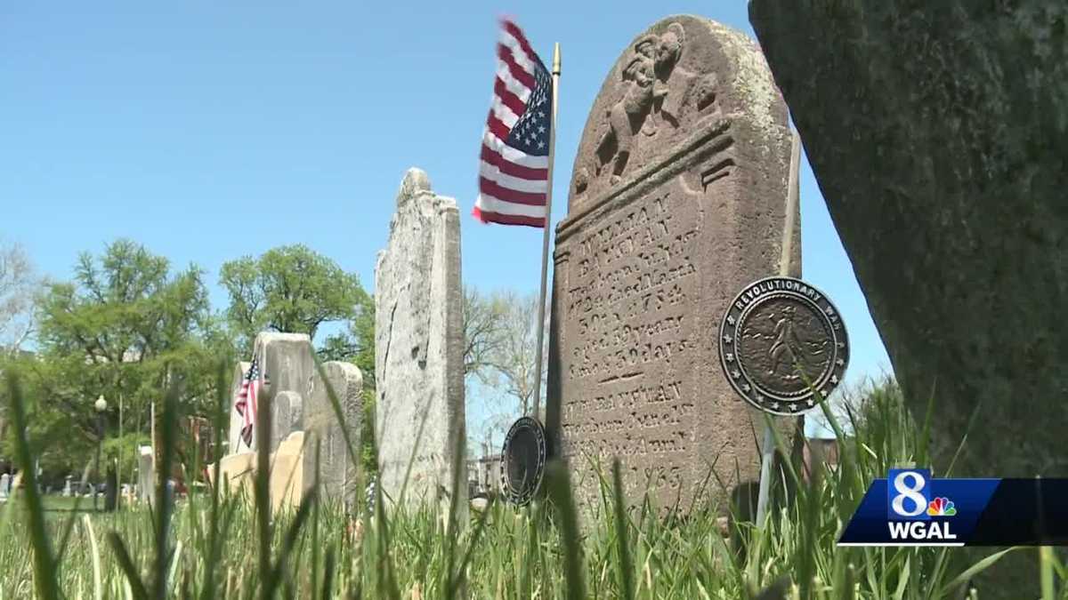 Unmarked veterans' graves in Lancaster Cemetery decorated