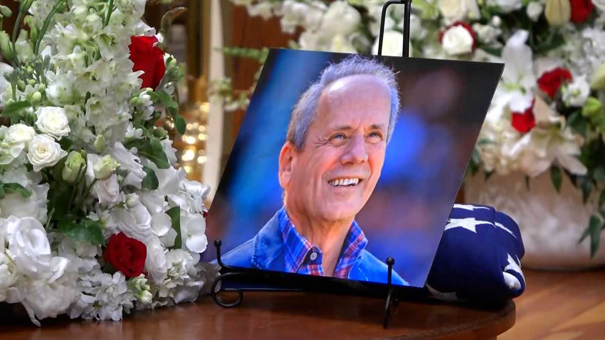Red Sox pay respects to former team president, CEO Lucchino - WCVB