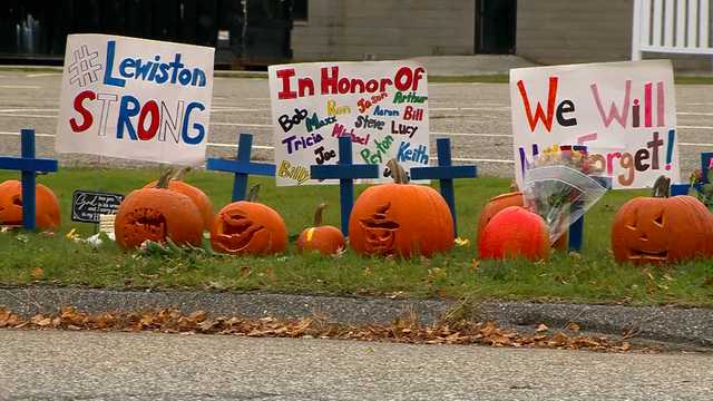 Pumpkins with victims' names part of growing memorial outside Maine bowling alley - Vimarsana News