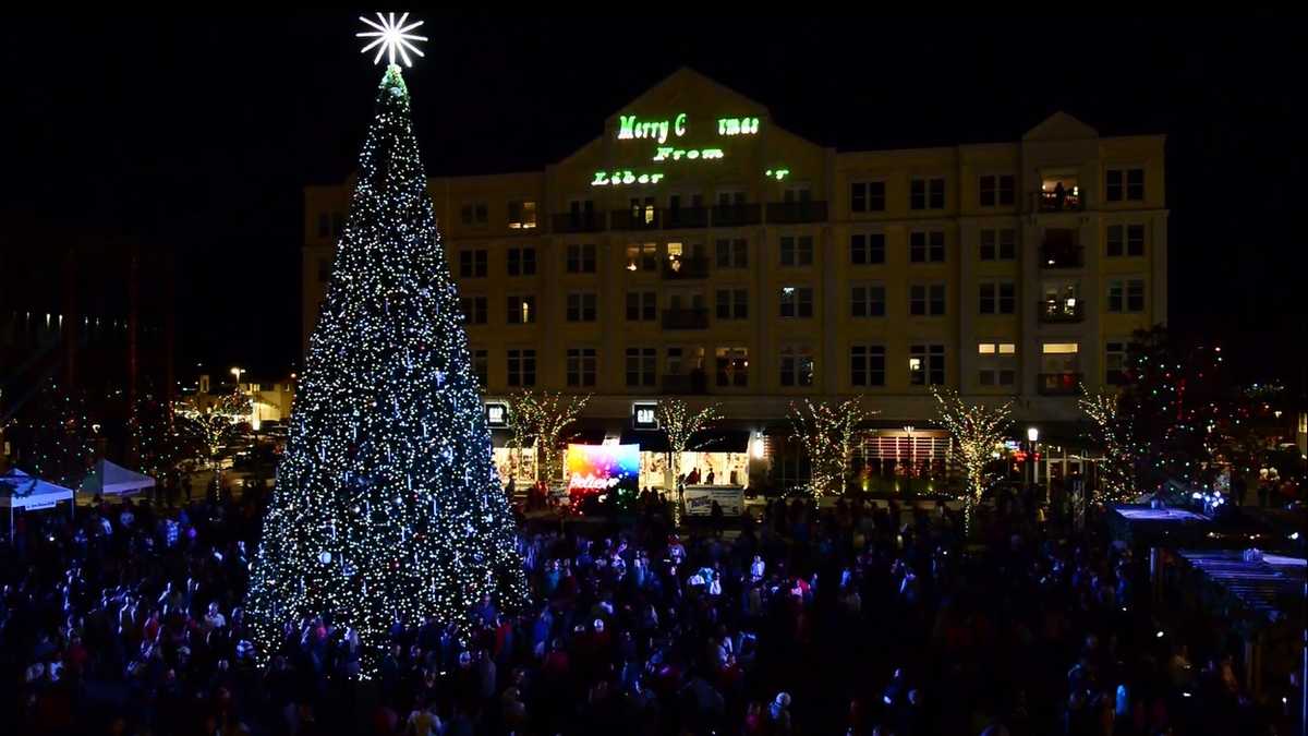 Light up Liberty Center with WLWT