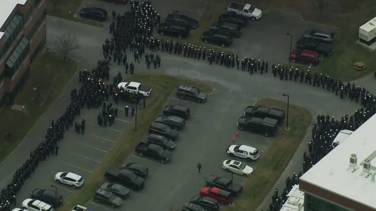 Hundreds of firefighters line up for wake of Worcester Lt. Jason Menard