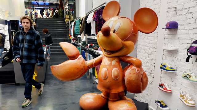 'Lobsta Mickey' returns to Boston nearly 20 years after its debut - Vimarsana News