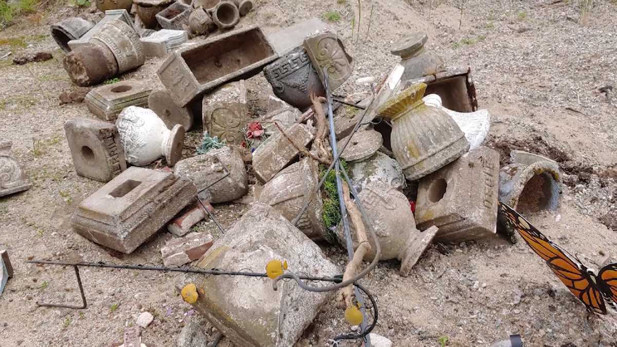 Mementos at Mass. cemetery thrown away without notice, woman says