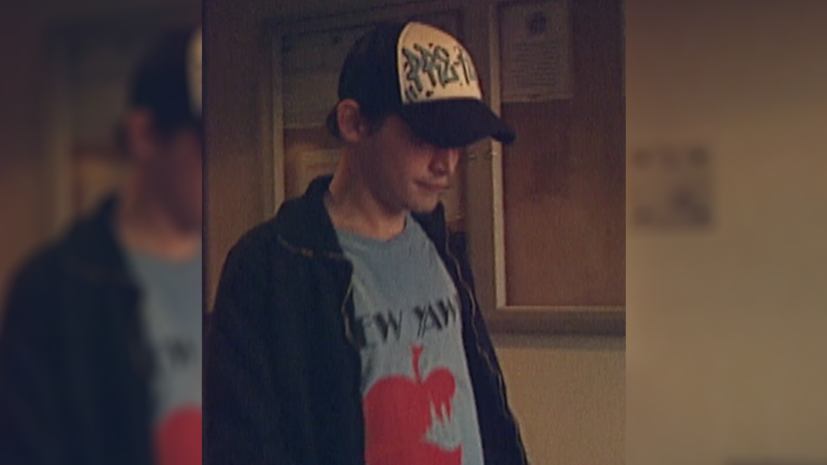 From the KOCO Archives: Macaulay Culkin leaves Oklahoma County Jail after 2004 arrest