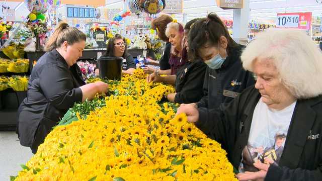 Giant Food florists make the Preakness Blanket - Vimarsana News