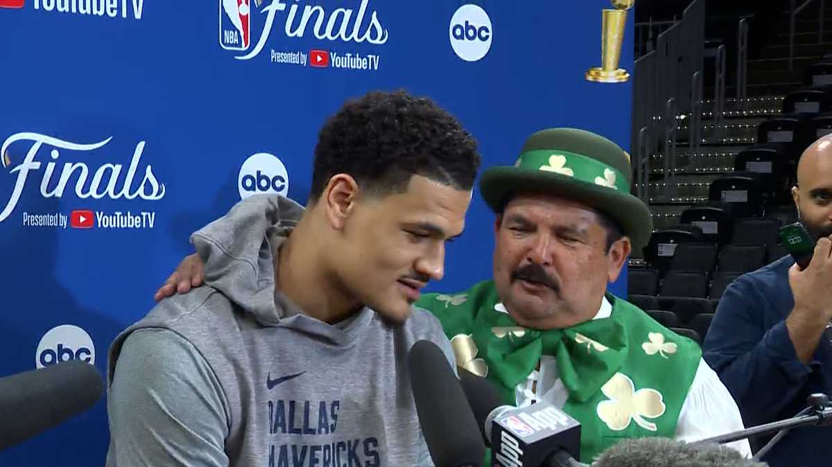 Guillermo asks colorful questions during NBA Finals media day