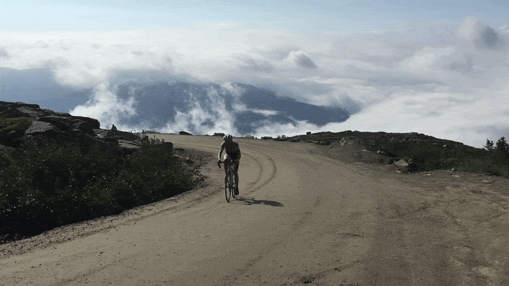 Bicyclists race up Mount Washington, highest peak in Northeast