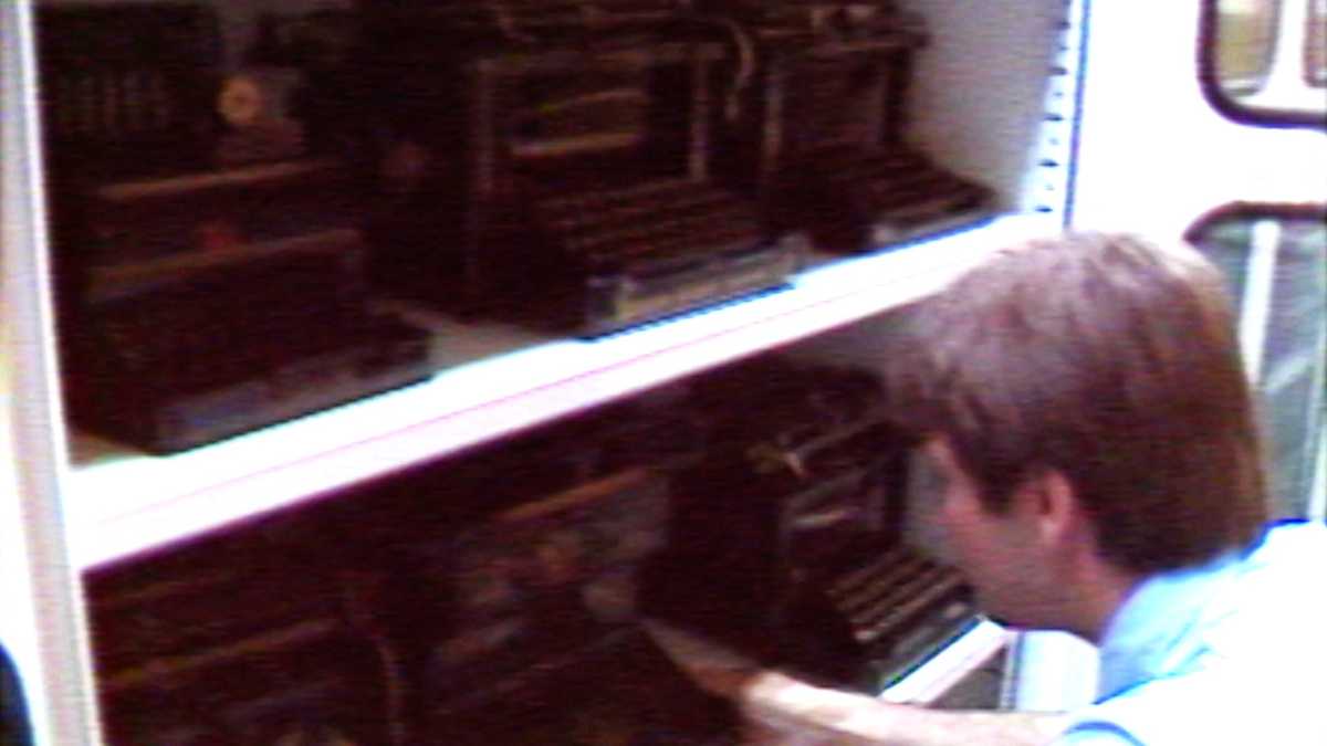 Museum collected 800 typewriters in time for computer revolution.