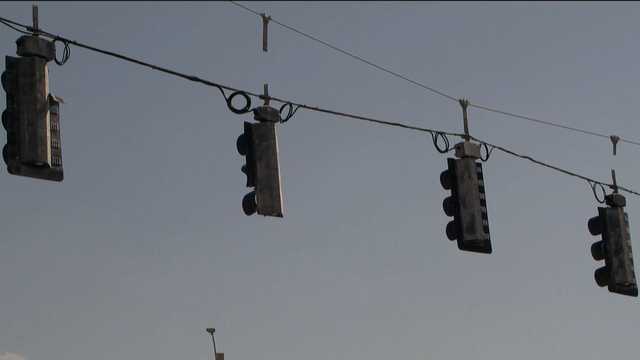 Traffic signal & sign repairs progressing in Cape Coral after Hurricane Ian - Vimarsana News