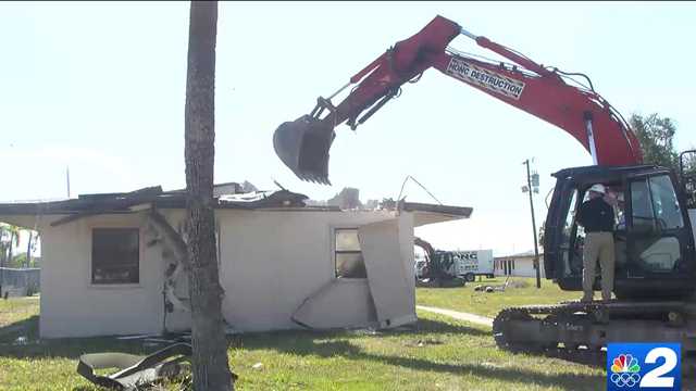 Demolition of Dunbar apartment complex begins to make way for new affordable housing - Vimarsana News