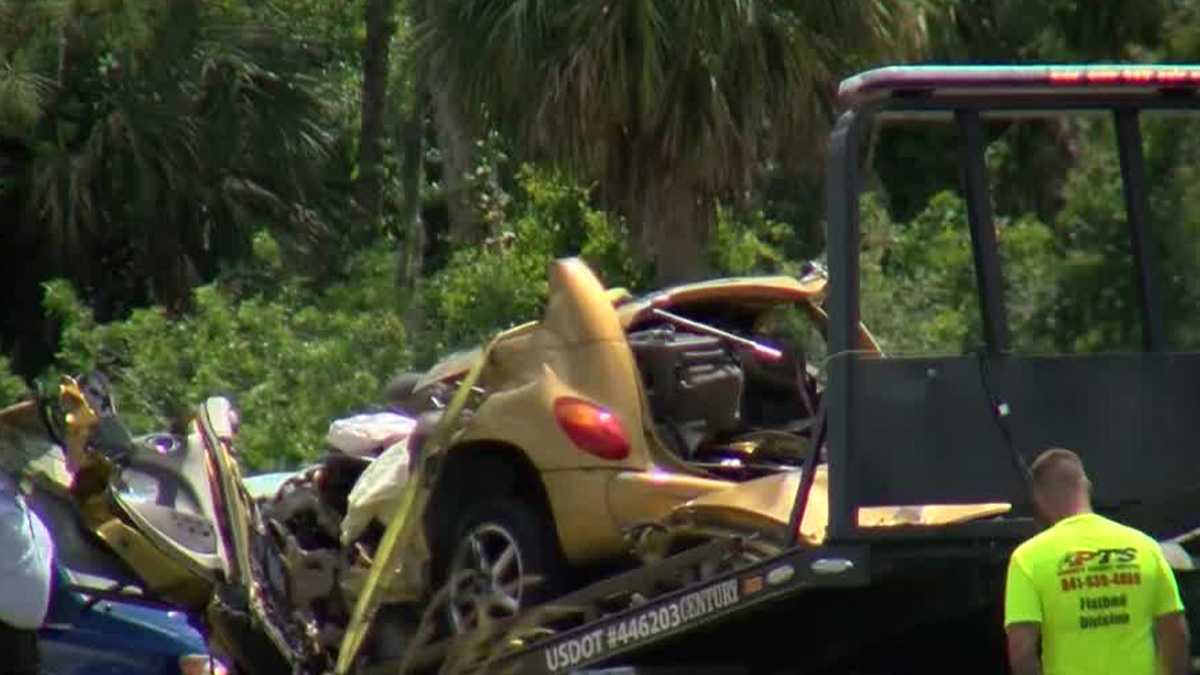 One dead after vehicle collides with car hauler in Charlotte County