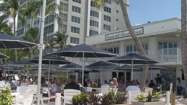 Turtle Club restaurant reopens in Naples - Vimarsana News
