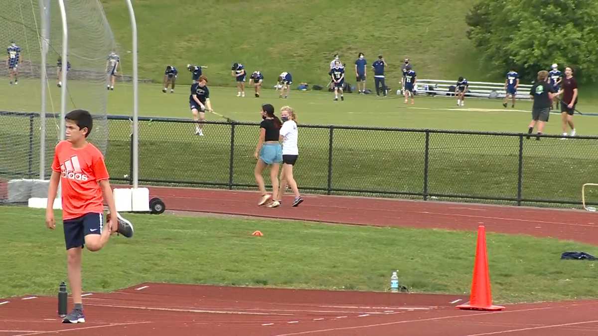 Massachusetts HS athletes no longer need to wear masks outside