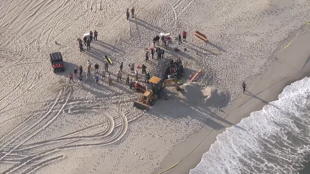 Teen dies in sand collapse at New Jersey beach - Vimarsana News