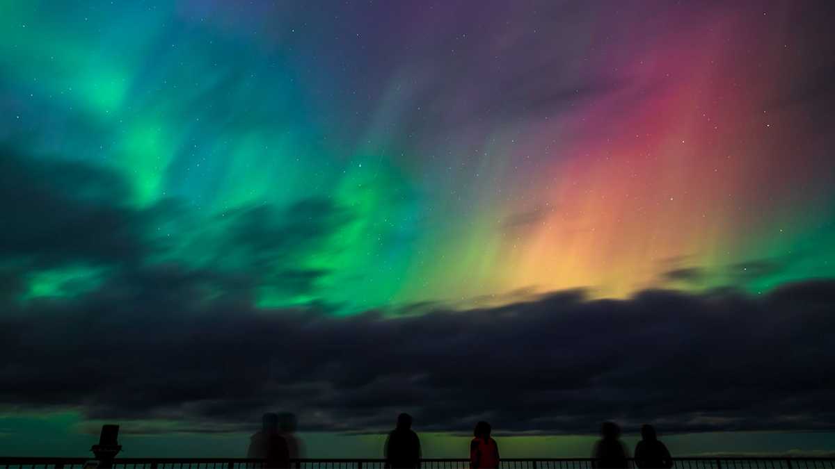 Here's what northern lights looked like from atop Mt. Washington