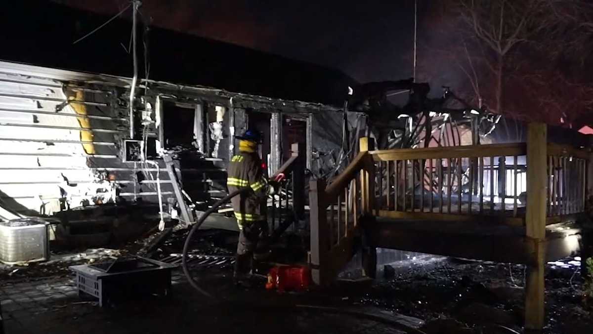 2 children among those hurt in overnight fire in Overland Park