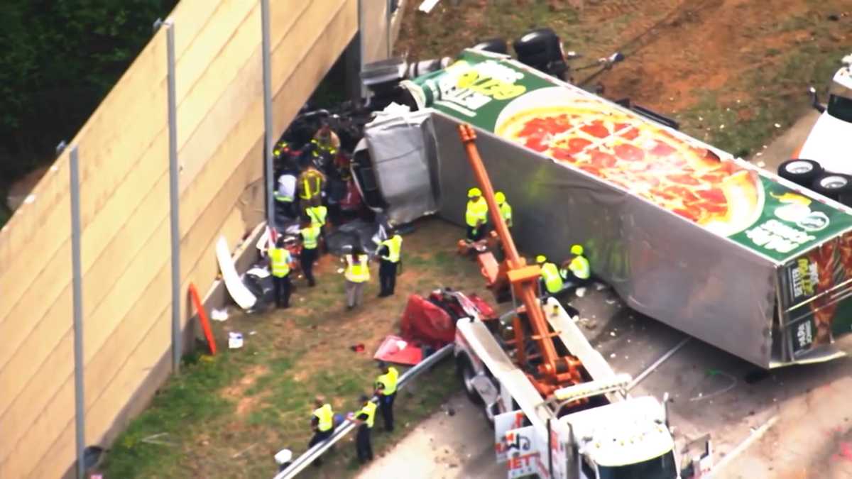 2 dead after Papa Johns semi truck crash on Georgia interstate