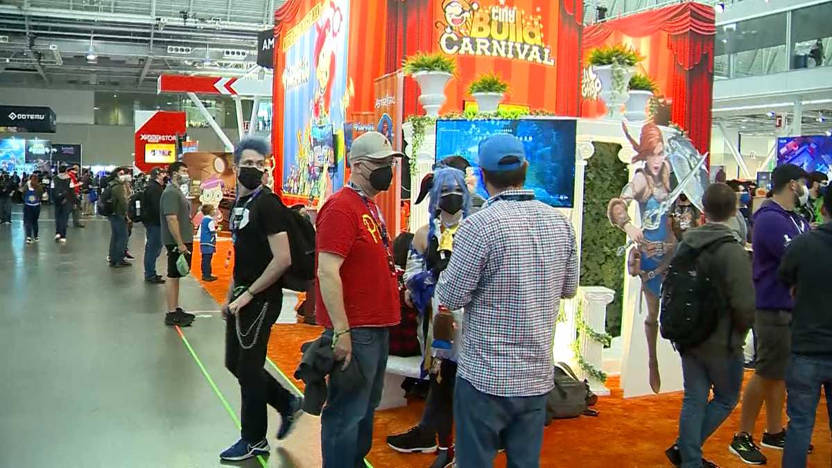 PAX East draws thousands of gamers in its return to Boston