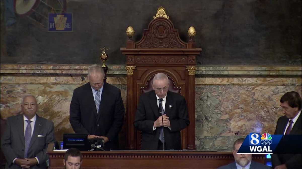 Prayer returns to Pennsylvania Capitol