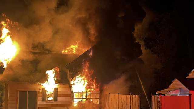 Crews respond to fire on Main Street in Plaistow - Vimarsana News