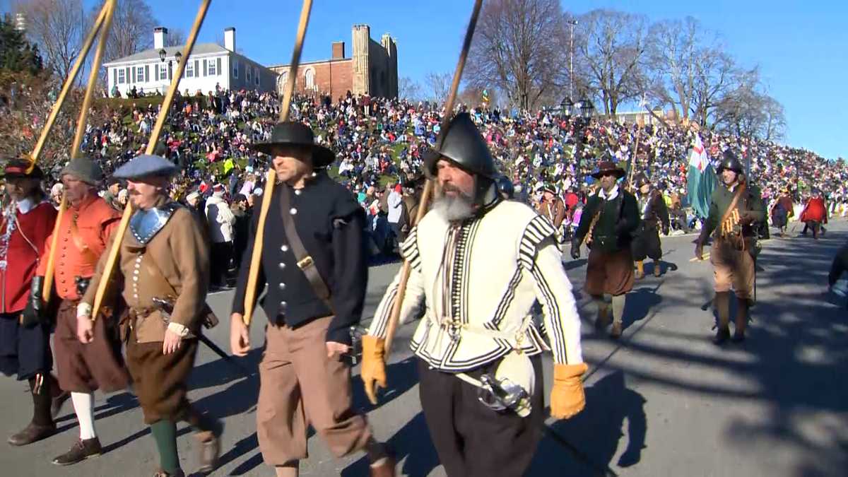 Plymouth parade celebrates 400th anniversary of Thanksgiving